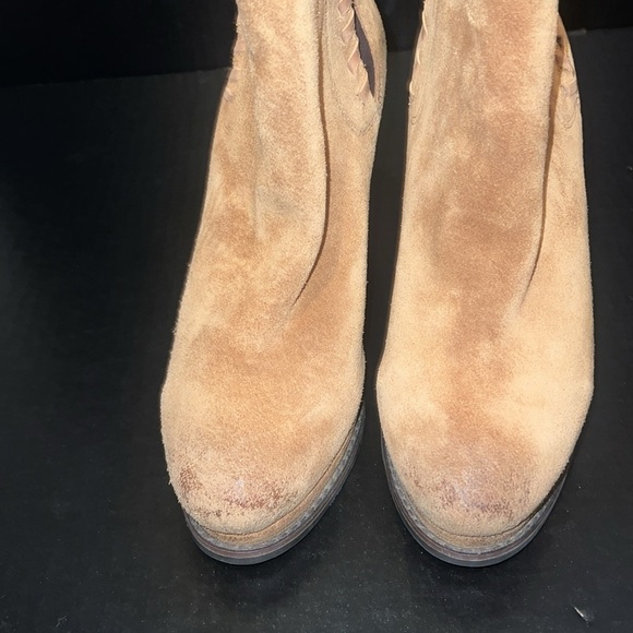 NWOT Women’s Western Ariat Leather Wedge Ankle Boots in Cognac - Picture 5 of 10